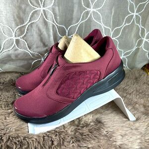 (C2) BZees Women's Florence Loafers Wine Red Size 10 W